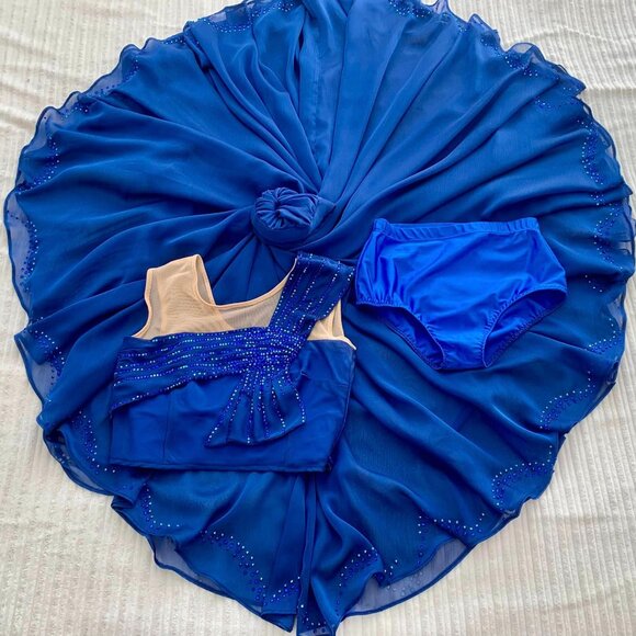 Rich bleu lyrical dance set - Picture 2 of 5